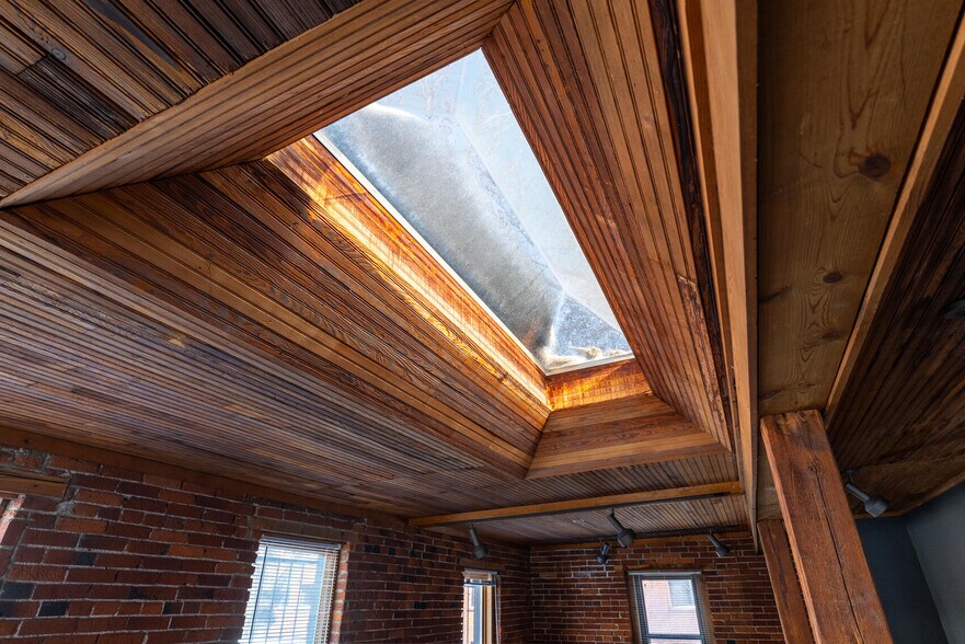 More Photos Of 5-9 S Newstead Ave, Saint Louis Storefront For Sale