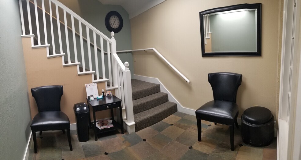 More Photos Of 3275 E Thousand Oaks Blvd, Thousand Oaks Office For Sale