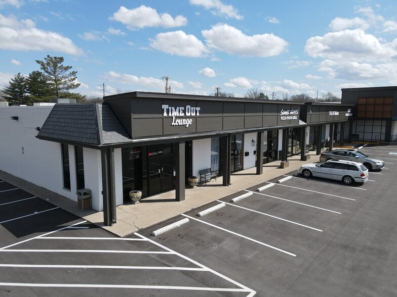 More Photos Of 6213-6243 Allisonville Rd, Indianapolis Unknown For Lease