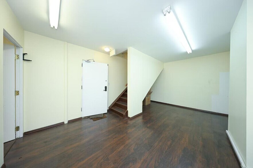 More Photos Of 195 Bush St, Brooklyn Warehouse For Lease