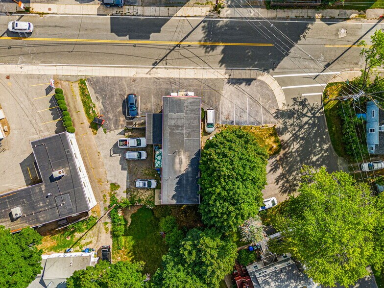More Photos Of 9 Bridge St, Danvers Storefront Retail Residential For Lease