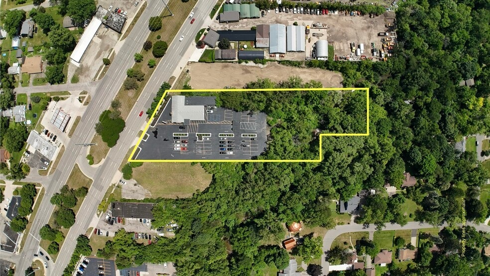 More Photos Of 28975 Grand River Ave, Farmington Hills Auto Dealership For Sale