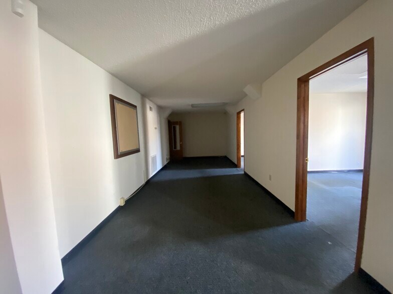 More Photos Of 8300 Dorchester Rd, Charleston Warehouse For Lease