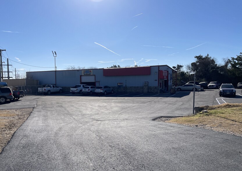 More Photos Of 1188 & 1202 N J Elmer Weaver Fwy, Cedar Hill Auto Repair For Sale
