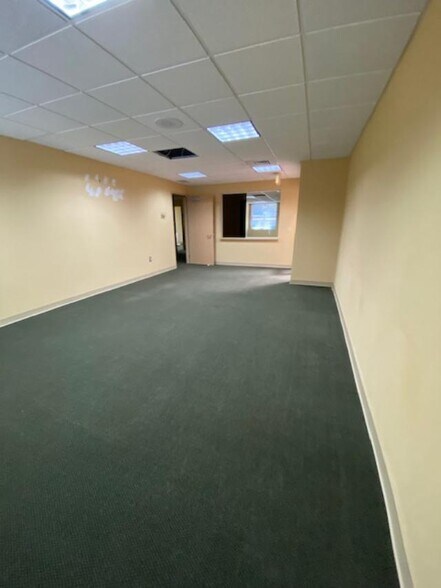 More Photos Of 705 Breedlove Dr, Monroe Medical For Lease