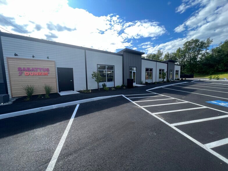 More Photos Of 148 Sabattus Rd, Sabattus Storefront Retail Office For Lease