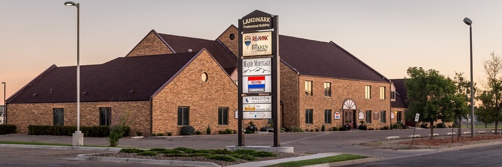 More Photos Of 1411 W Dakota Pkwy, Williston Office For Lease