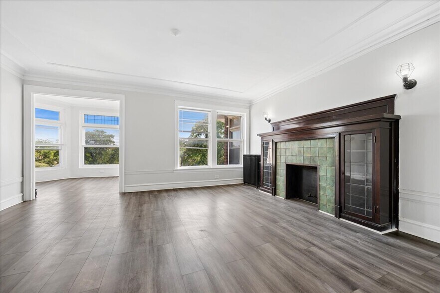 More Photos Of 4530 King Dr, Chicago Apartments For Sale