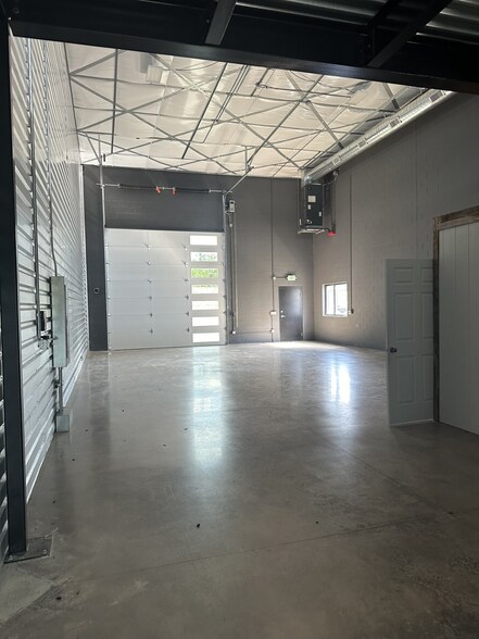 More Photos Of 529 SH 46 E, Boerne Warehouse For Sale