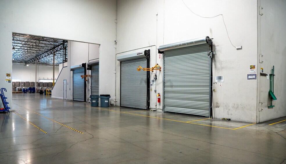 More Photos Of 1901 Eastman Ave, Oxnard Refrigeration Cold Storage For Sale
