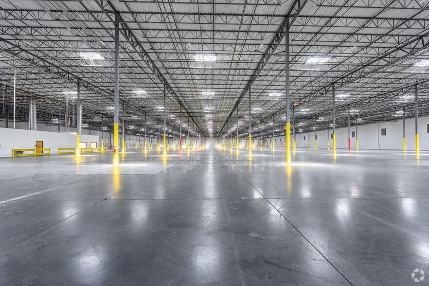 More Photos Of 4300 S Fulton Pky, Atlanta Warehouse For Lease