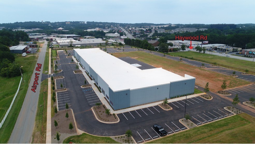 More Photos Of 510 Airport Rd, Greenville Flex For Lease