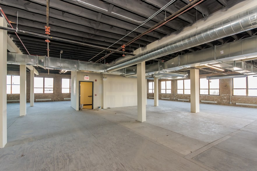 More Photos Of 1732-1734 W Hubbard St, Chicago Loft Creative Space For Lease