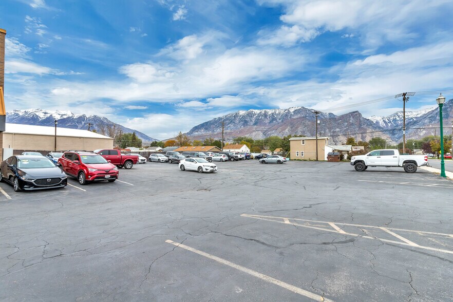 More Photos Of 1587-1599 S State St, Orem Freestanding For Lease