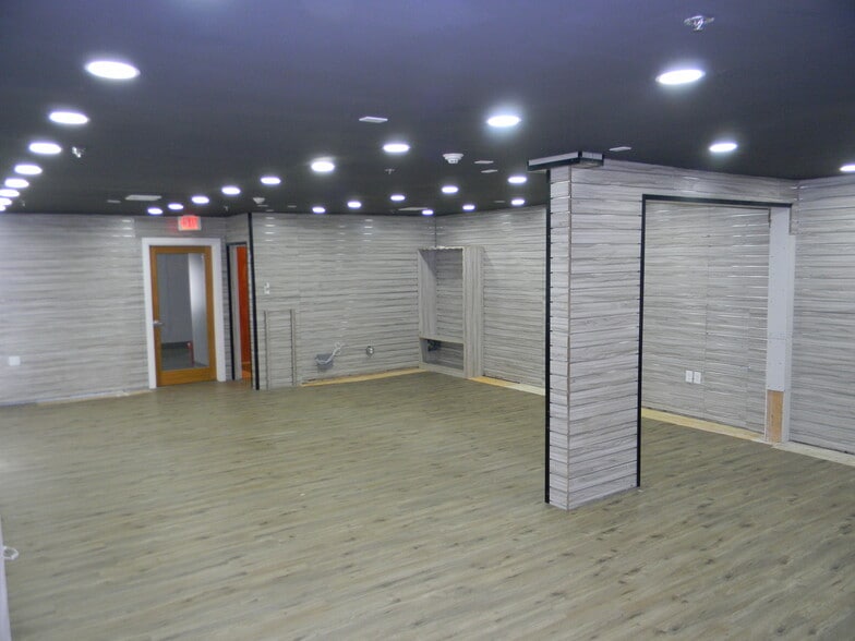 More Photos Of 95 Reef Rd, Fairfield General Retail For Lease