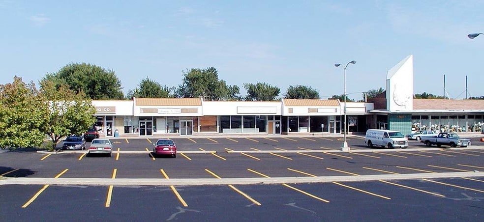 More Photos Of 6121-6247 Blue Ridge Blvd, Raytown Unknown For Lease