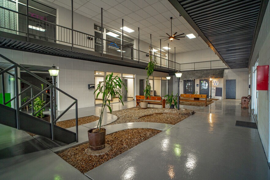 More Photos Of 3433-3455 S Campbell Ave, Springfield Medical For Lease