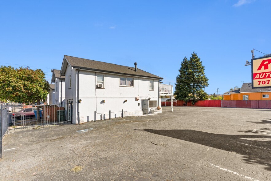 More Photos Of 1706-1708 Sutter St, Vallejo Apartments For Sale