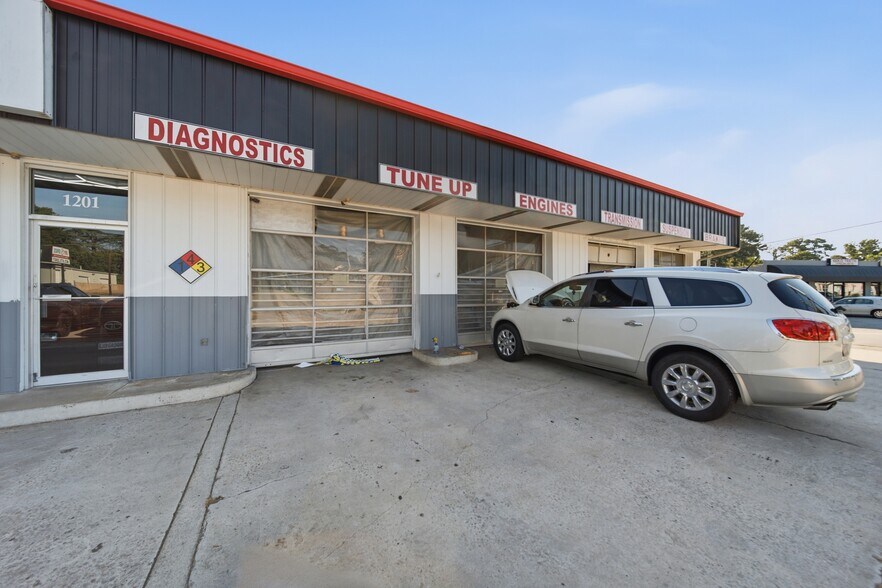 More Photos Of 1201 Broad River Rd, Columbia Auto Repair For Sale
