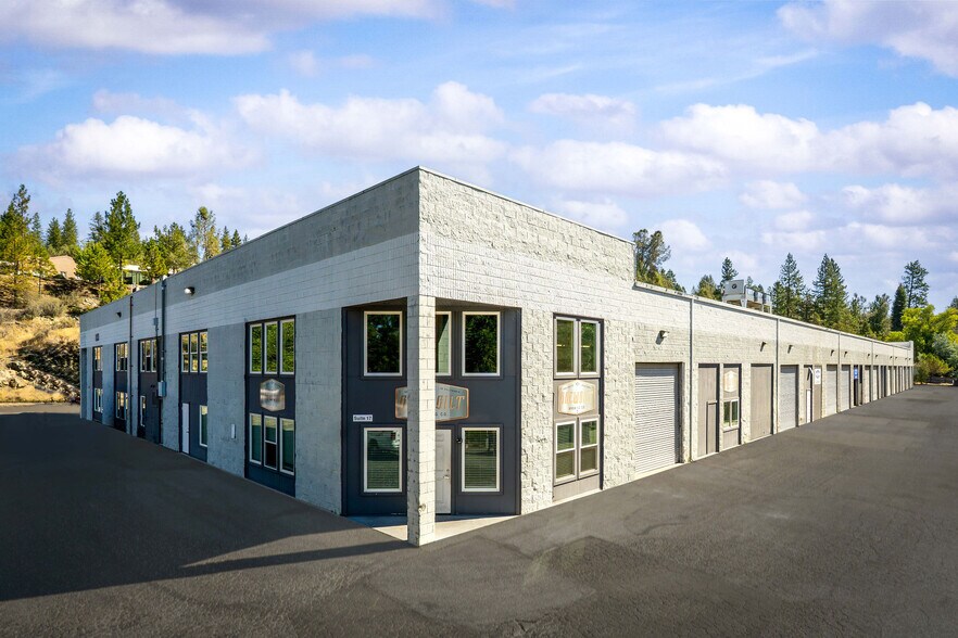 More Photos Of 110 Spring Hill Dr, Grass Valley Manufacturing For Lease