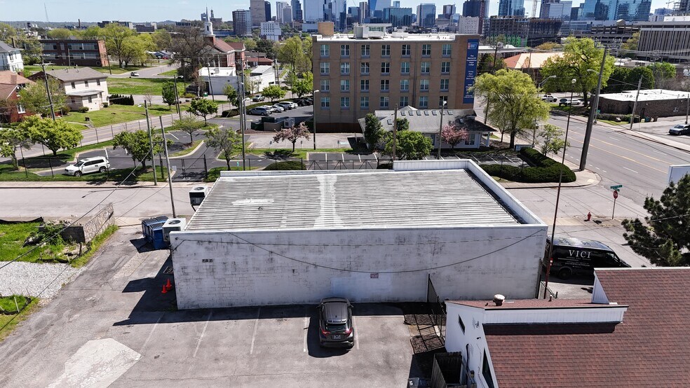 More Photos Of 2100 Charlotte Ave, Nashville Freestanding For Lease