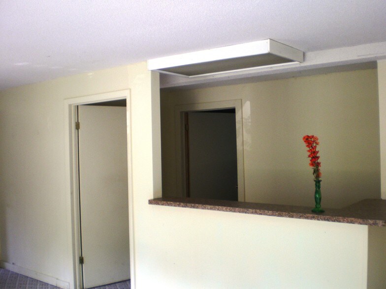 More Photos Of 4939 State Highway 23, Norwich Medical For Sale