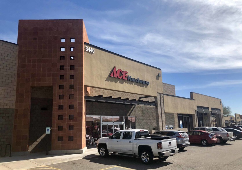 More Photos Of 3428-3438 W Anthem Way, Anthem General Retail For Lease