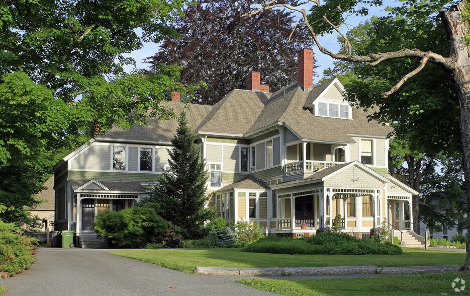 Primary Photo Of 2 South St, Grafton Office For Lease