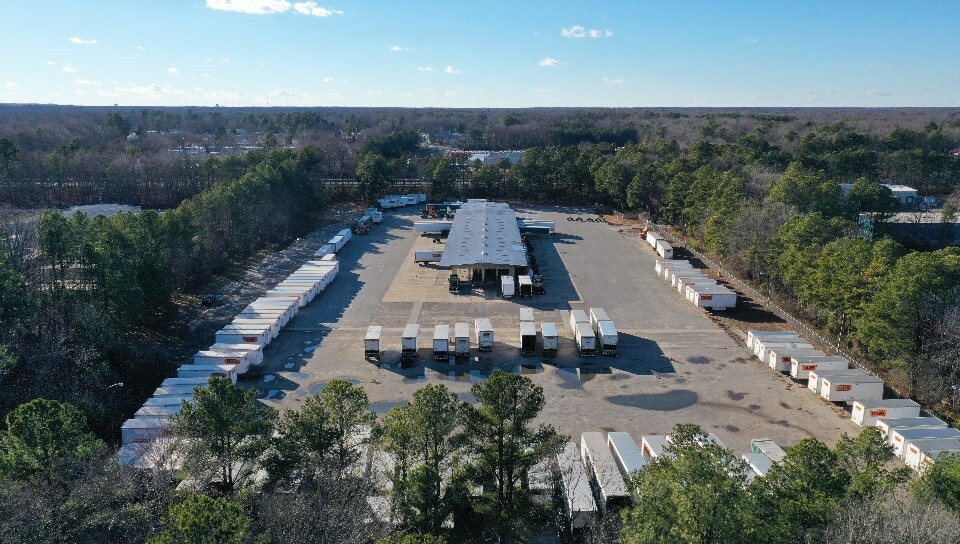 Primary Photo Of 9600 Express Ln, Richmond Truck Terminal For Lease