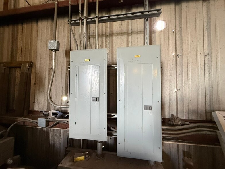 More Photos Of 201 N 16th St, La Porte Industrial For Sale
