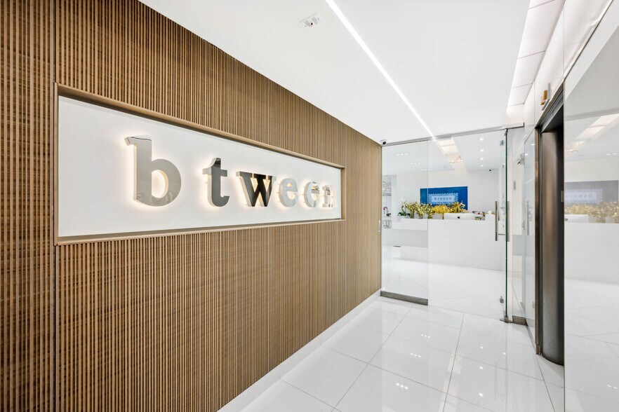 More Photos Of 1412 Broadway, New York Office For Lease