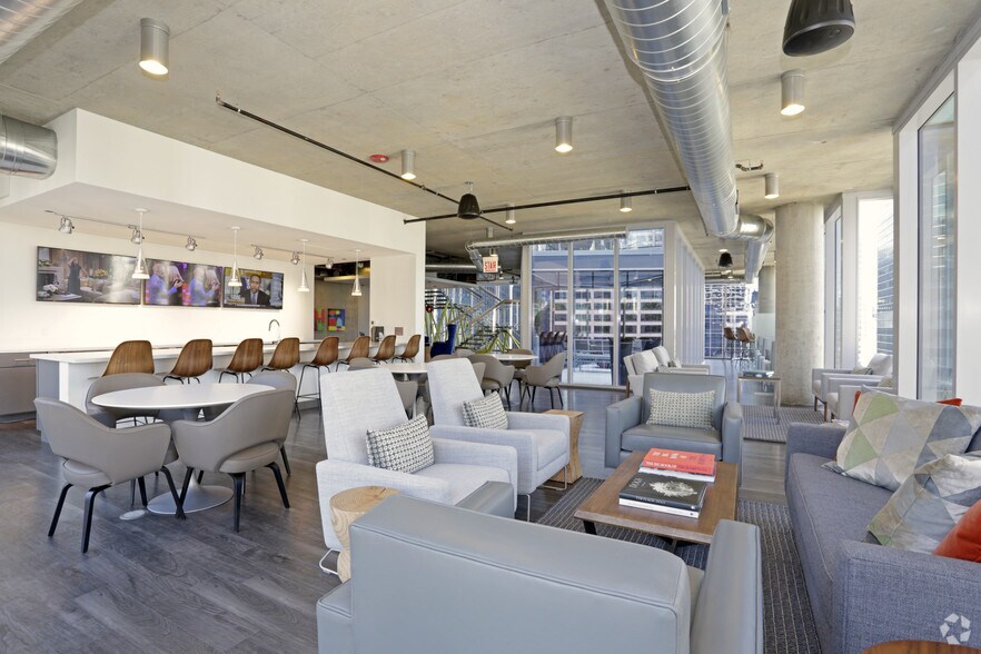 More Photos Of 215 W Lake St, Chicago Apartments For Lease