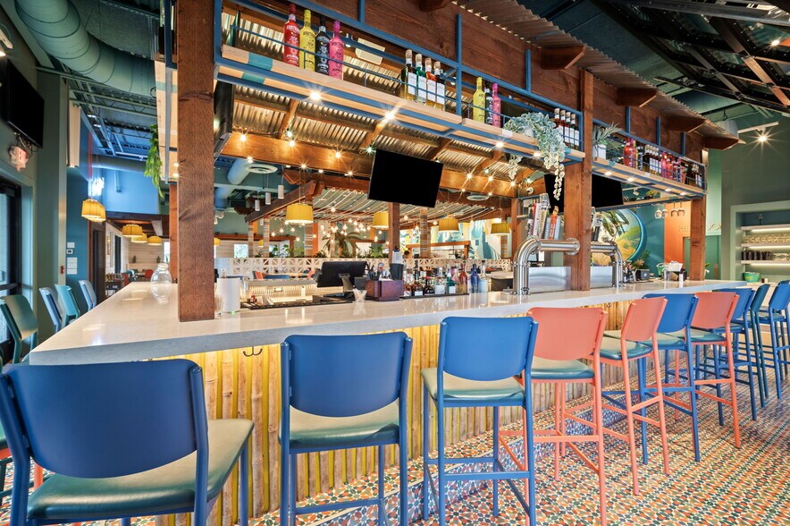More Photos Of 14 Folly Field Rd, Hilton Head Island Restaurant For Lease