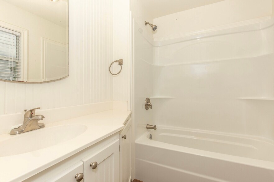 More Photos Of 4846 US Highway 67 W, Simms Daycare Center For Sale