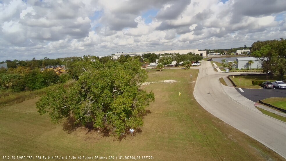 More Photos Of Park 82 Dr, Fort Myers Land For Sale