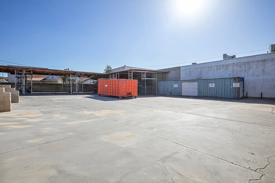 More Photos Of 2585-2595 W Pico Blvd, Los Angeles General Retail For Lease