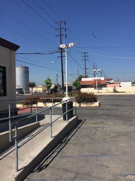 More Photos Of 3743 E Florence Ave, Bell Land For Lease