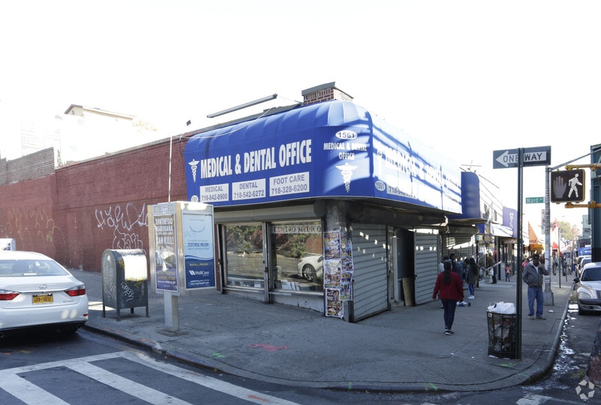 More Photos Of 1561 Westchester Ave, Bronx Storefront For Sale