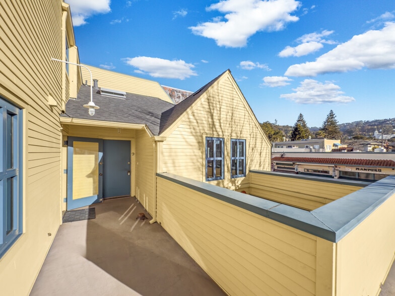 More Photos Of 2974-2980 College Ave, Berkeley Apartments For Lease