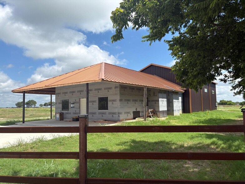 More Photos Of 16100 S Highway 77, Italy Land For Sale