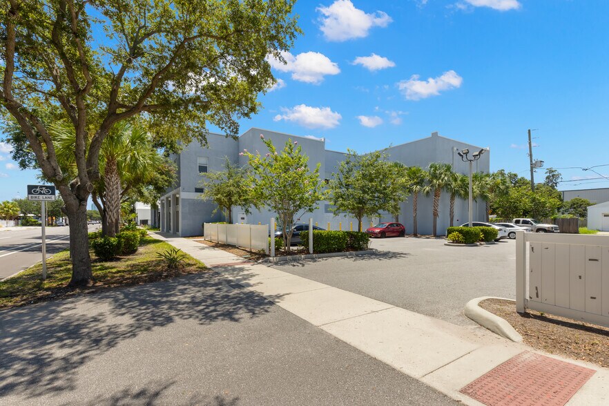 More Photos Of 2100 1st Ave S, Saint Petersburg Medical For Sale