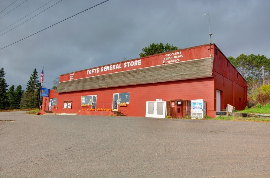 More Photos Of 7125 Mn-61, Tofte Freestanding For Sale