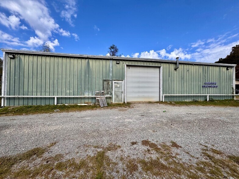 More Photos Of 10018 KY-1428, Martin Industrial For Sale