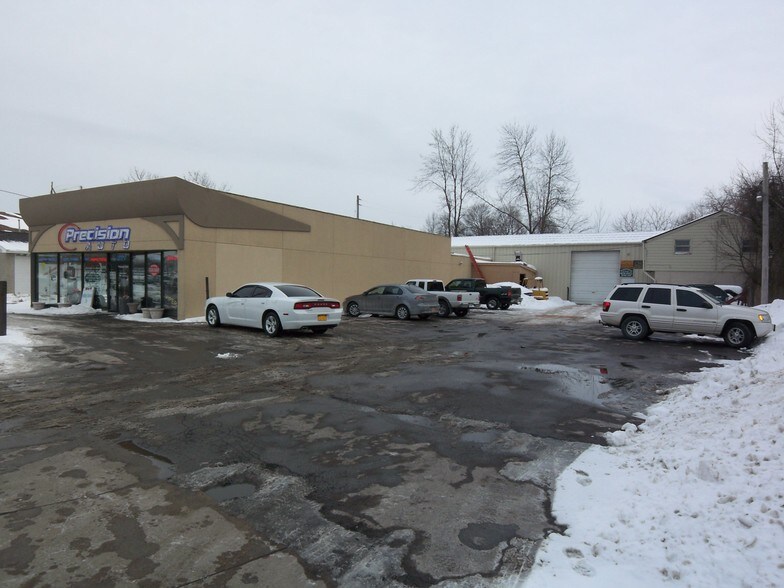 More Photos Of 7221 Niagara Falls Blvd, Niagara Falls Auto Repair For Sale