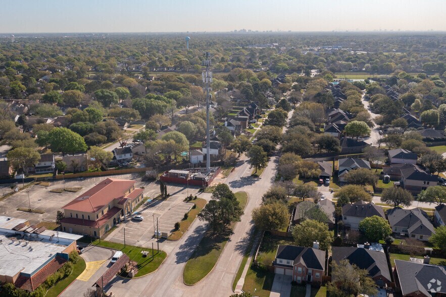 More Photos Of 21720 Highland Knolls Dr, Katy Freestanding For Lease