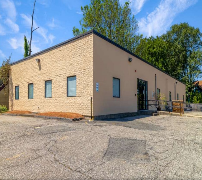 Primary Photo Of 89 Cambridge St, Burlington Light Distribution For Sale