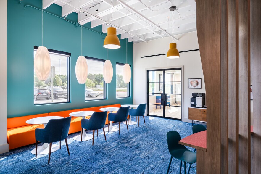 More Photos Of 4324 Mapleshade Ln, Plano Office For Lease