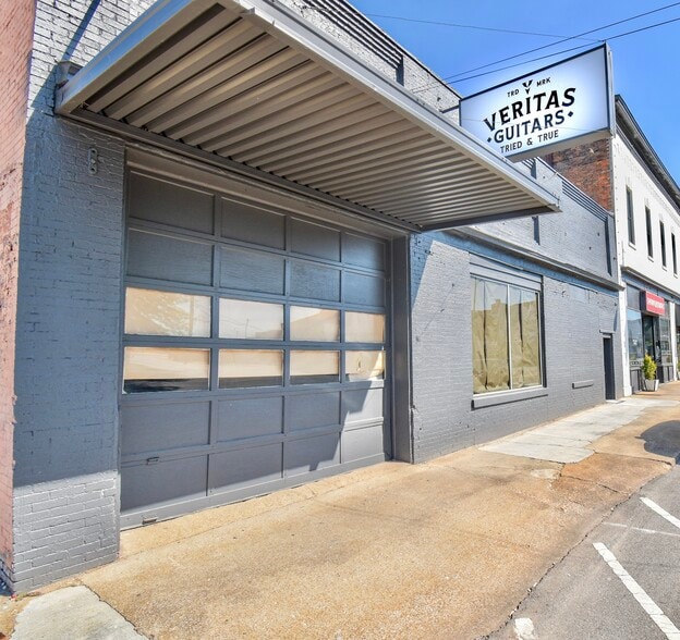 More Photos Of 217 N Main St, Mount Pleasant Service For Lease