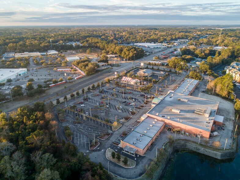 More Photos Of 7749-7755 Normandy Blvd, Jacksonville Unknown For Lease