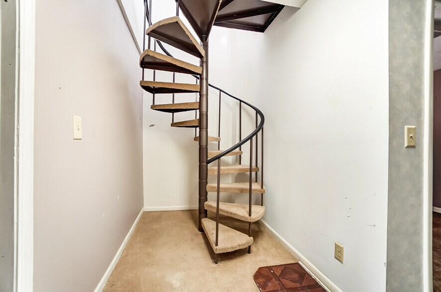 More Photos Of 6750 Brandt Pike, Huber Heights Medical For Sale